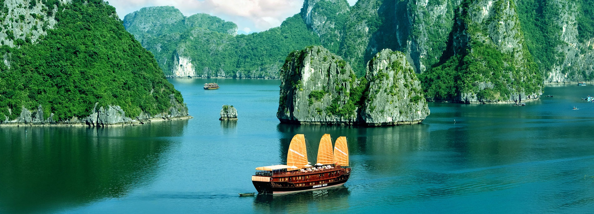Halong Bay cruise from Hanoi